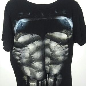 Black officialy licensed Batman shirt, size large